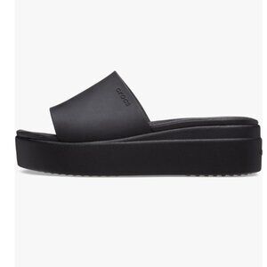 Crocs Women's Brooklyn Slide Sandal (Size: 8)